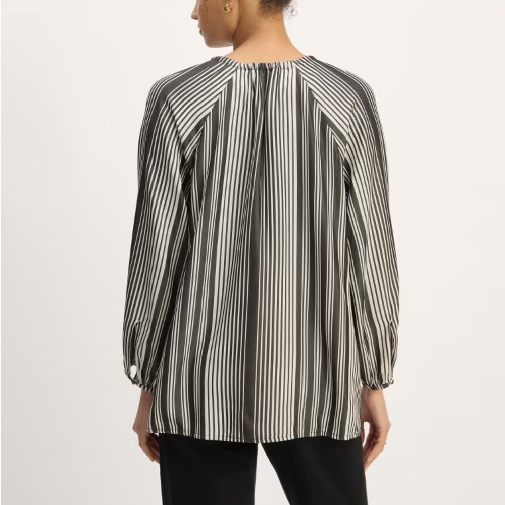 NWT Everlane Gathered Shirt in Butterlite, Black/Bone, S - Picture 2 of 6